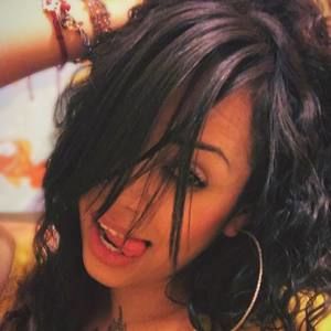 Meet your Posher, Yessica